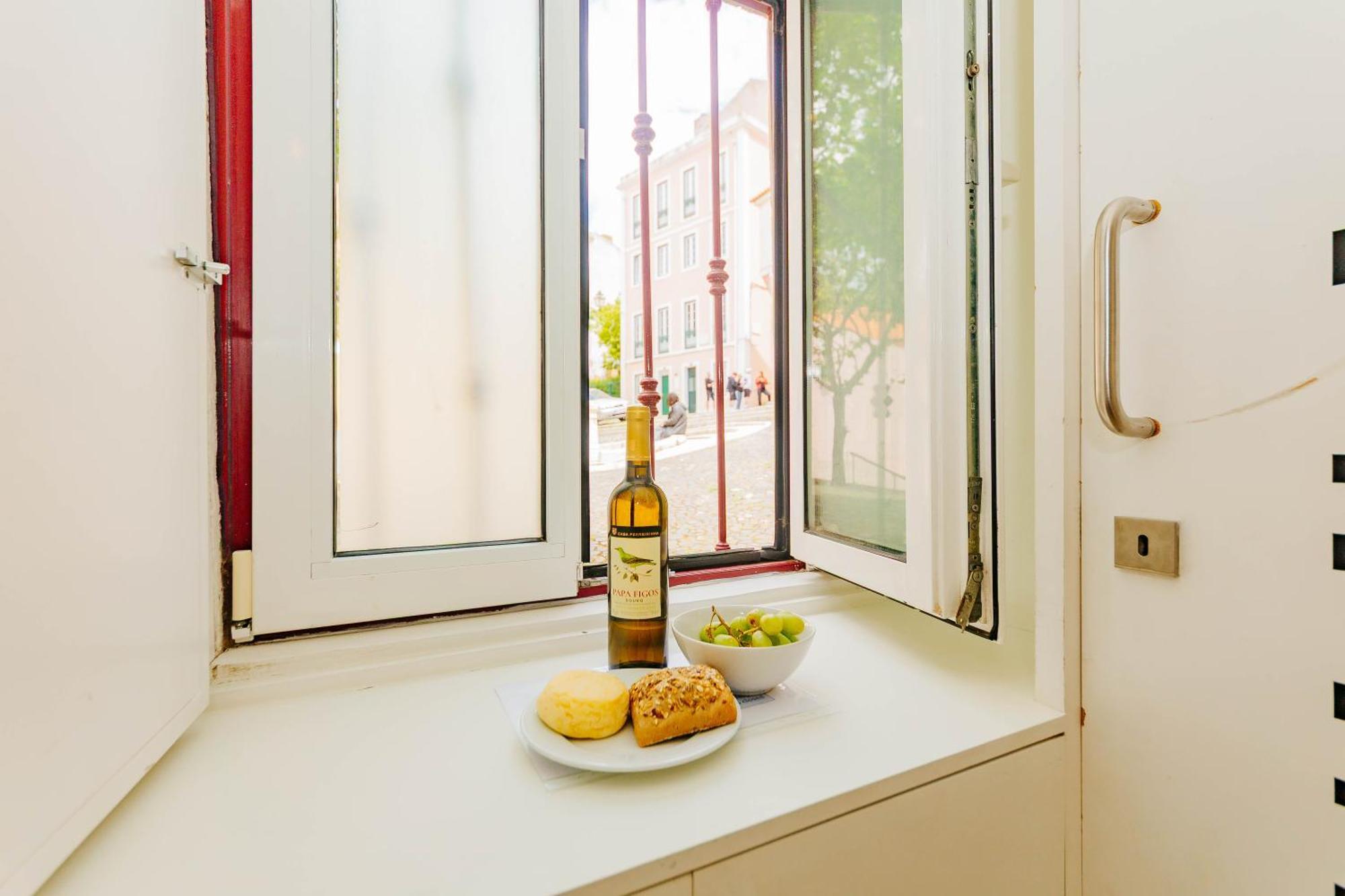 Rent4Rest Lisbon Downtown Tiny Studio Apartments Eksteriør billede
